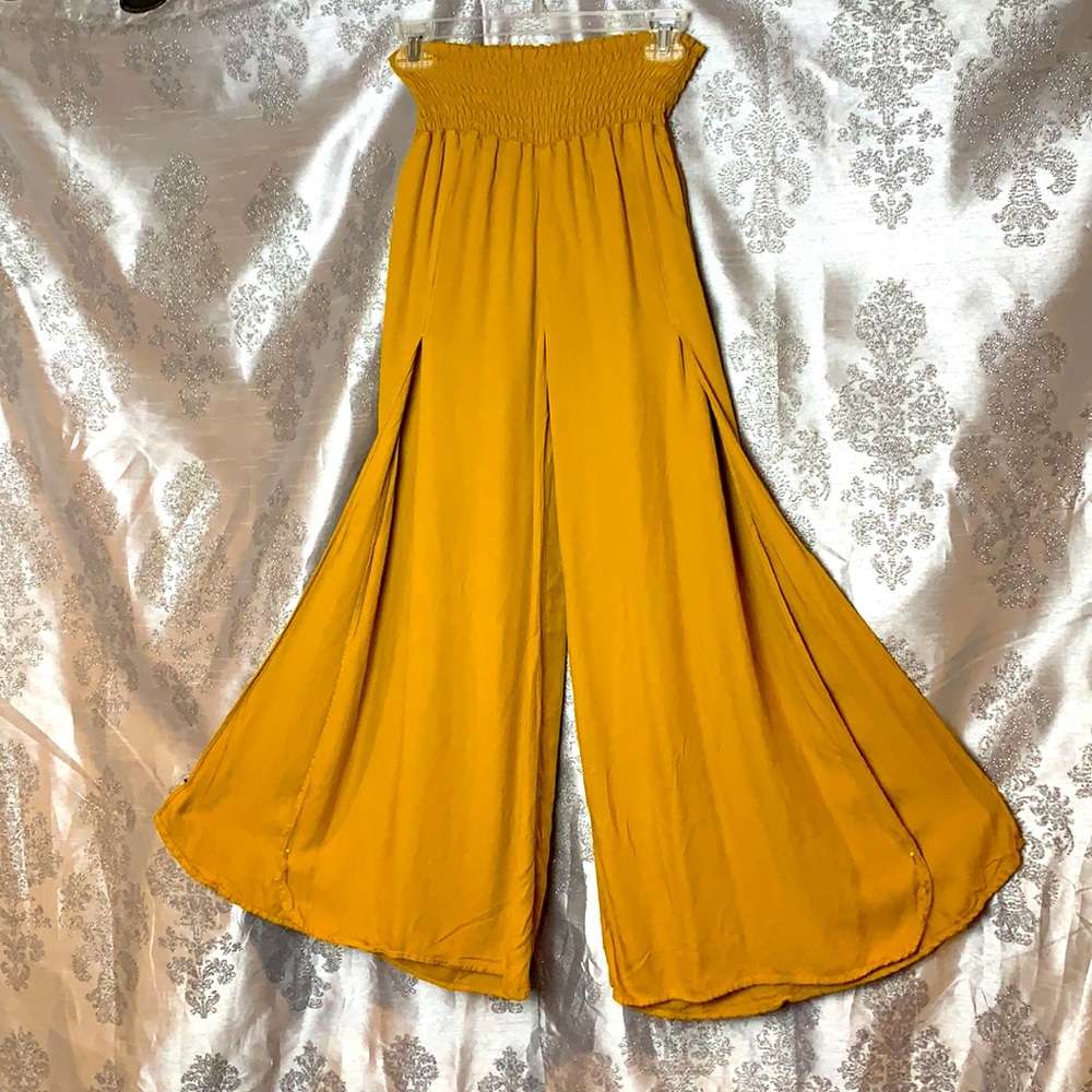 Palazzo pants. Size small.